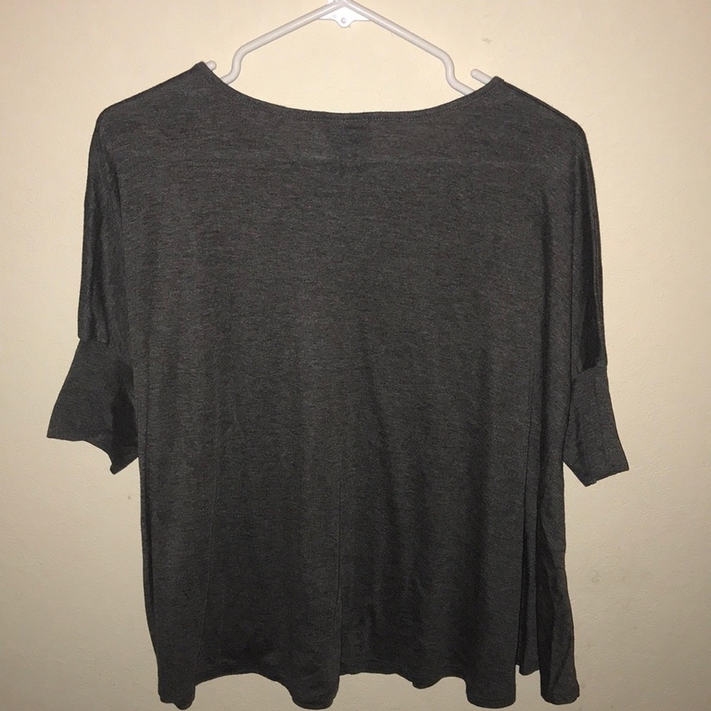 Gray Flowy Top - Picture 4 of 4